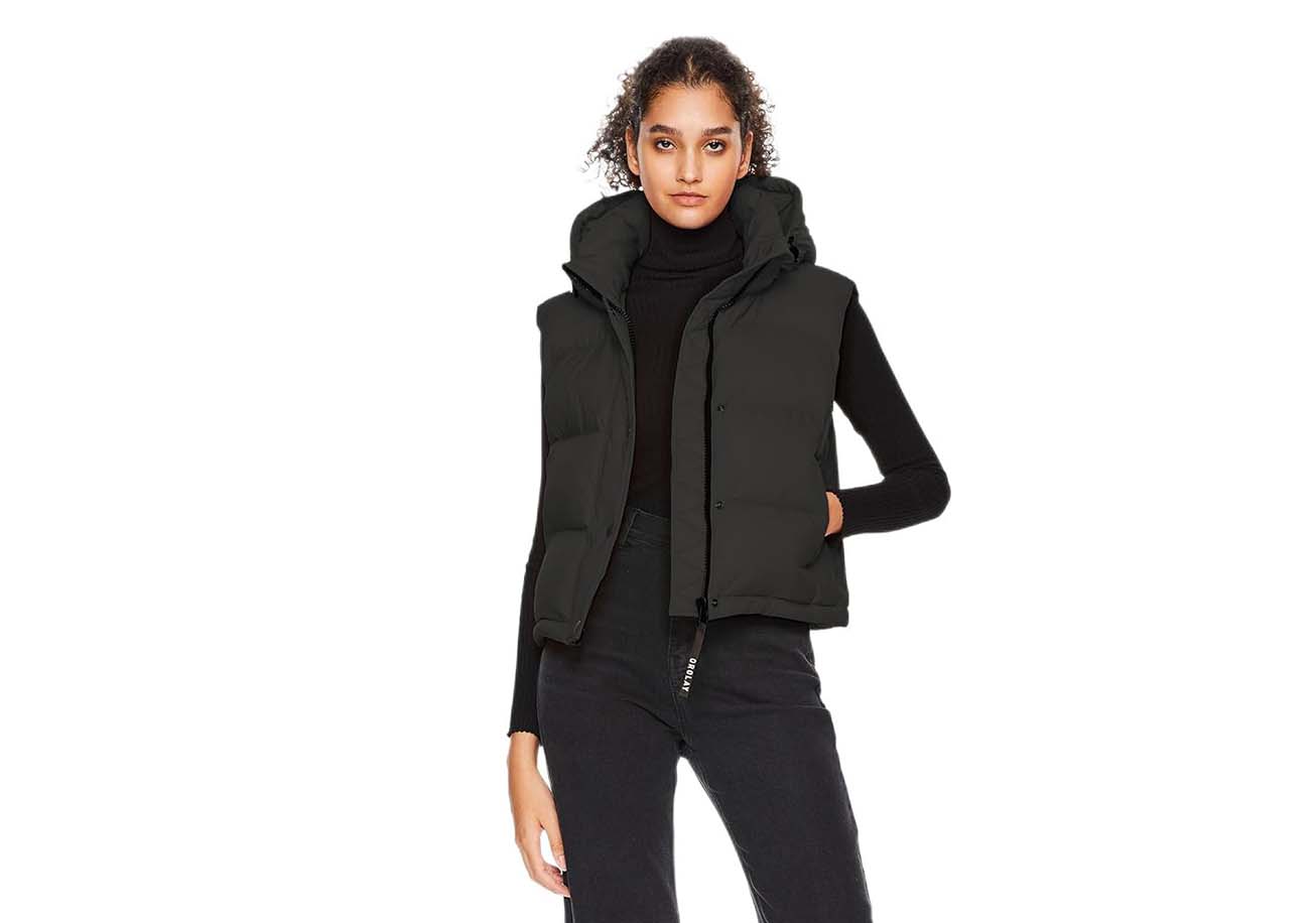 Embracing Winter Elegance: The Pinnacle of Fashion in Down Jackets